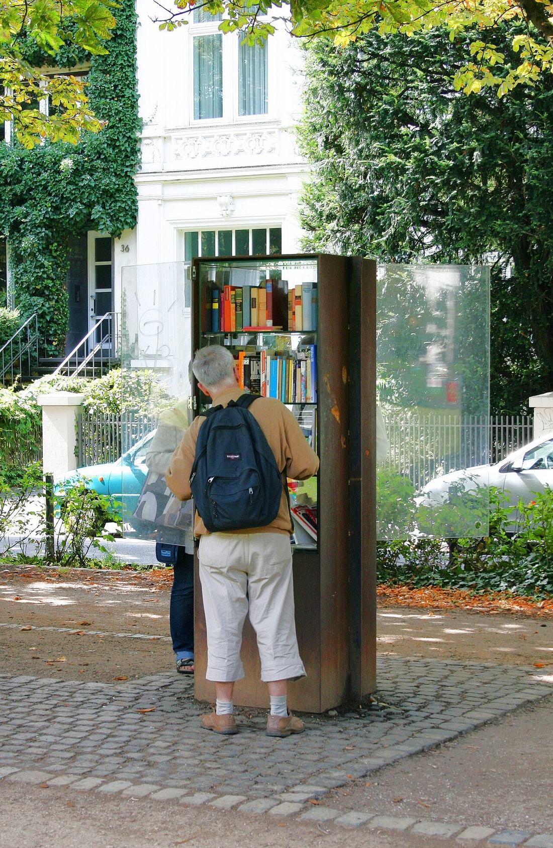 Öffentlicher Bücherschrank in Bonn